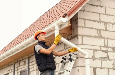 Pose et remplacement de gouttières à Menesble